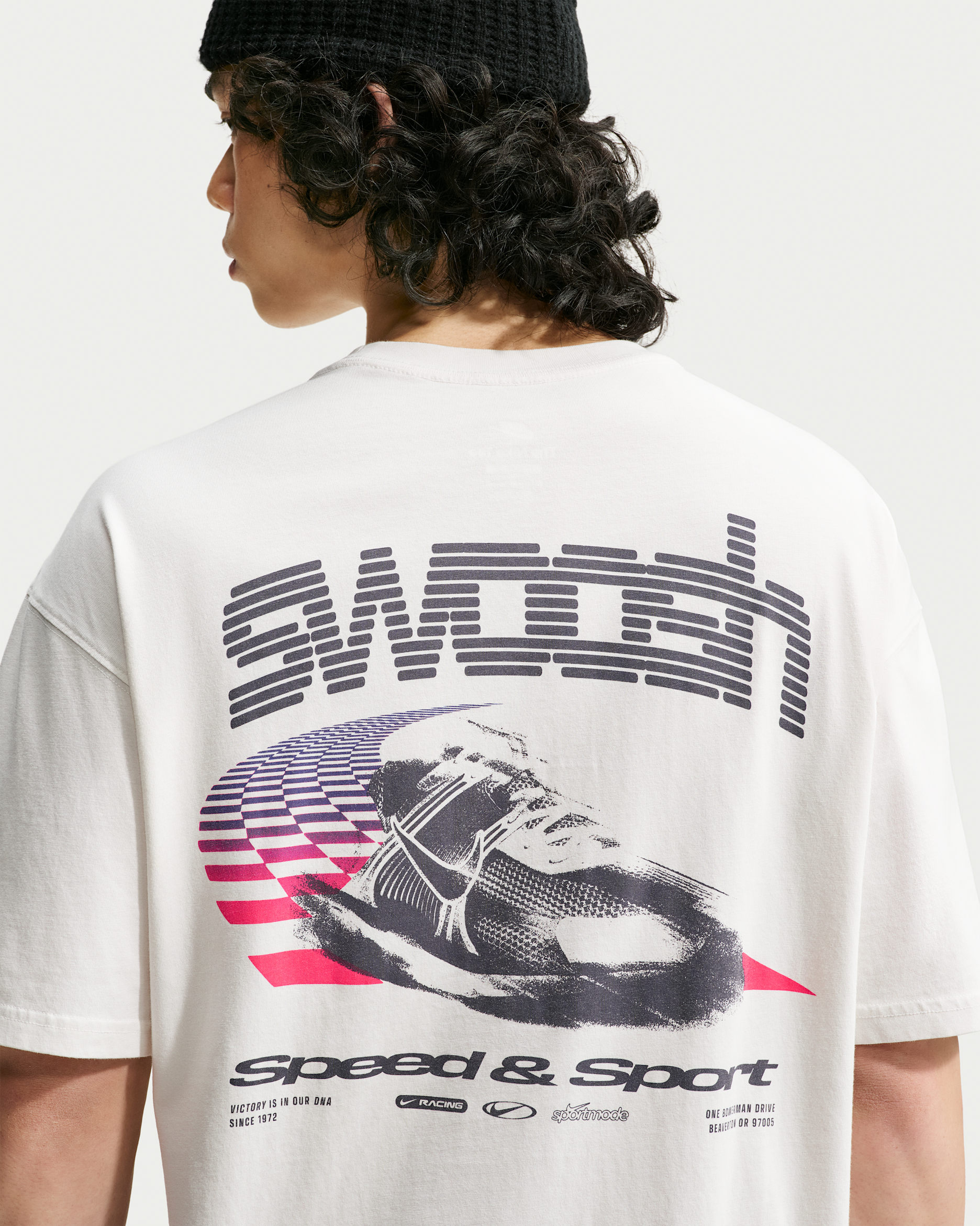 Nike Sportswear T-Shirt. Nike.com